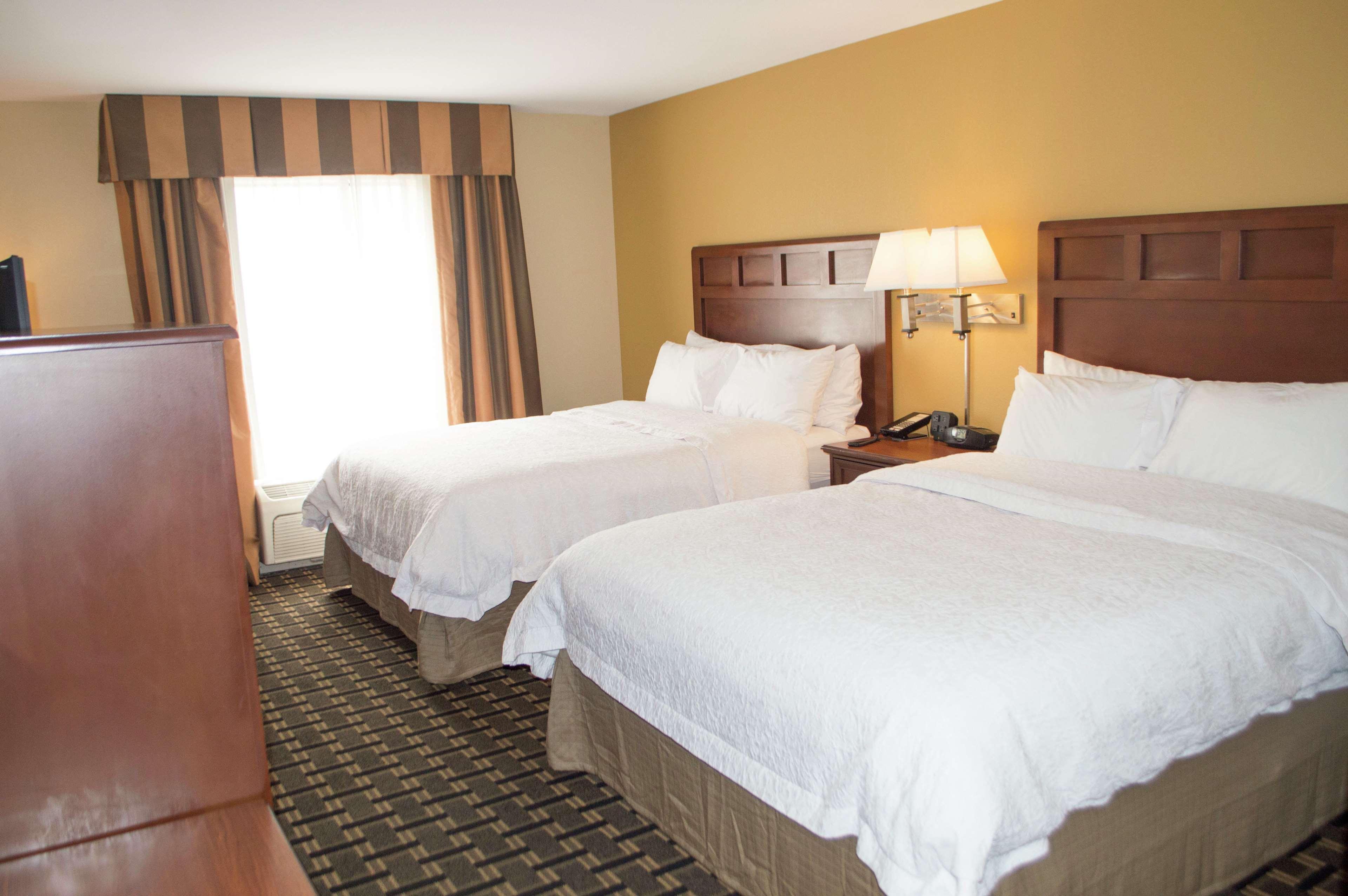 Hampton Inn & Suites Columbia At The University Of Missouri Экстерьер фото