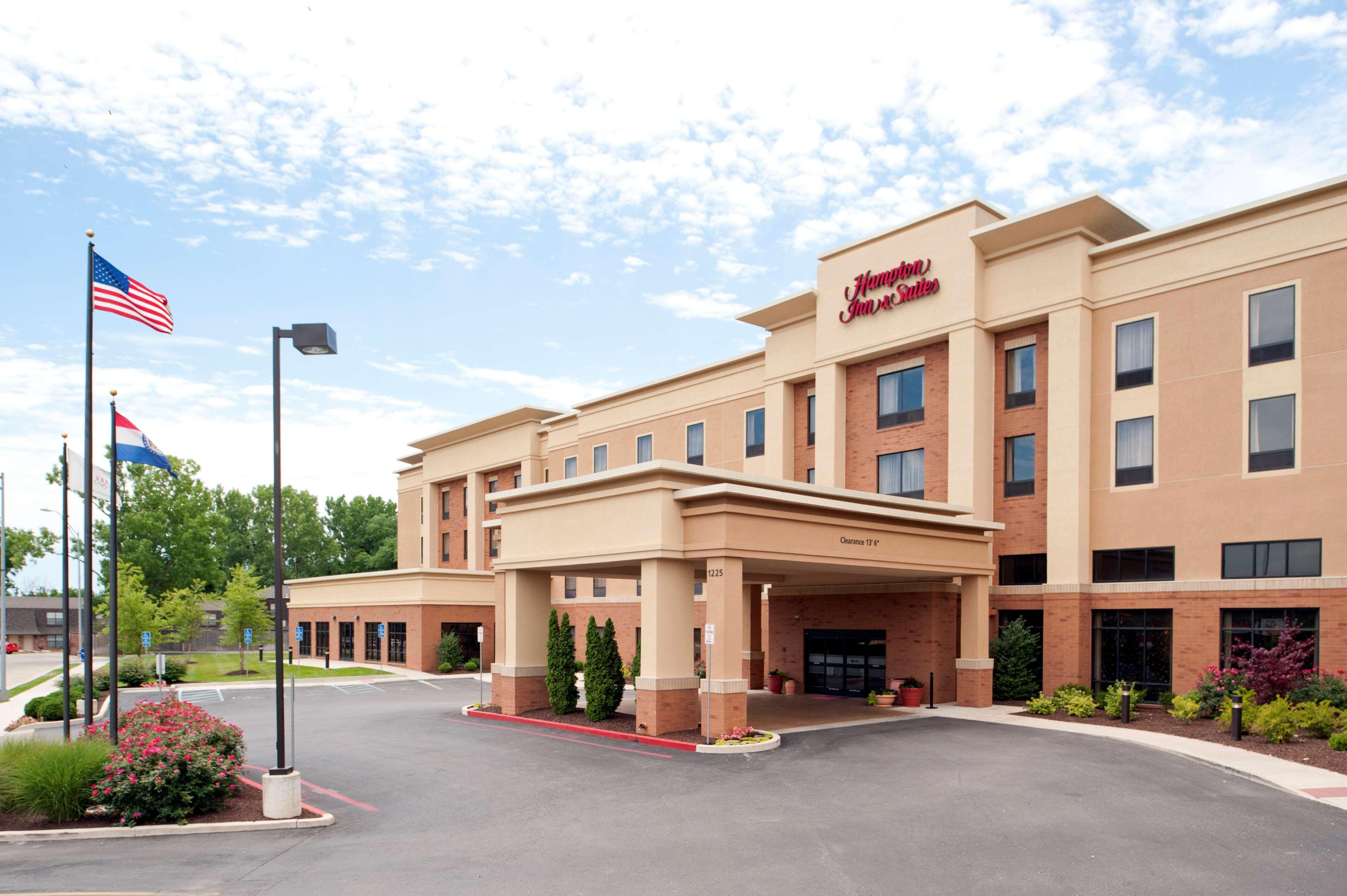 Hampton Inn & Suites Columbia At The University Of Missouri Экстерьер фото